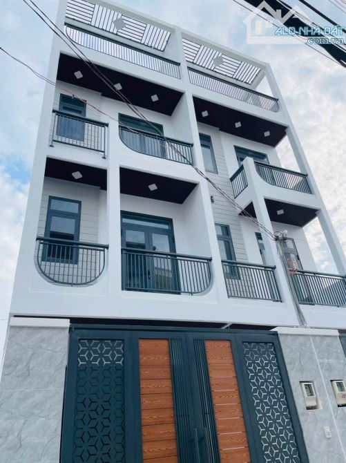 Bán nhà 4 tầng Mới Đẹp Hẻm Xe Hơi Long Trường Q9 -  4x17m Giá 6.5 tỷ TL