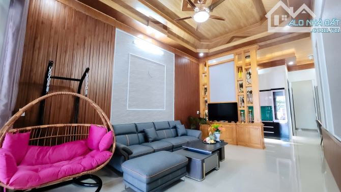 NHÀ ĐẸP SÂN BÓNG THÔN 3 CƯ EBUR 2tỷ800 - CÁCH TRUNG TÂM tp.BUÔN MA THUỘT CHỈ 4KM