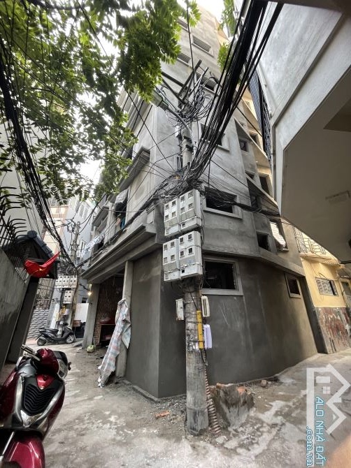 Bán Nhà Dòng Tiền CCMN Xây Mới Ngõ 79 Cầu Giấy 6 Tầng 14 Phòng Khép Kín Lô Góc