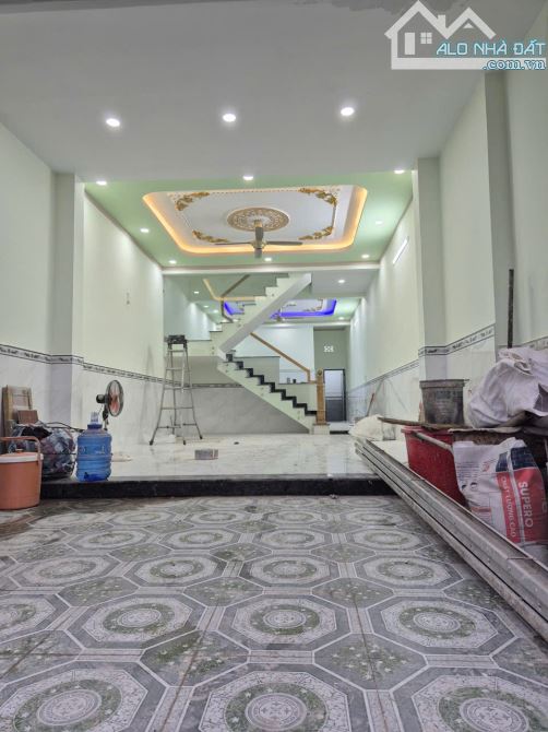 Bán nhà 2 Tầng MẶT TIỀN Kinh Doanh đa ngành nghề, giá chỉ bằng trong hẻm