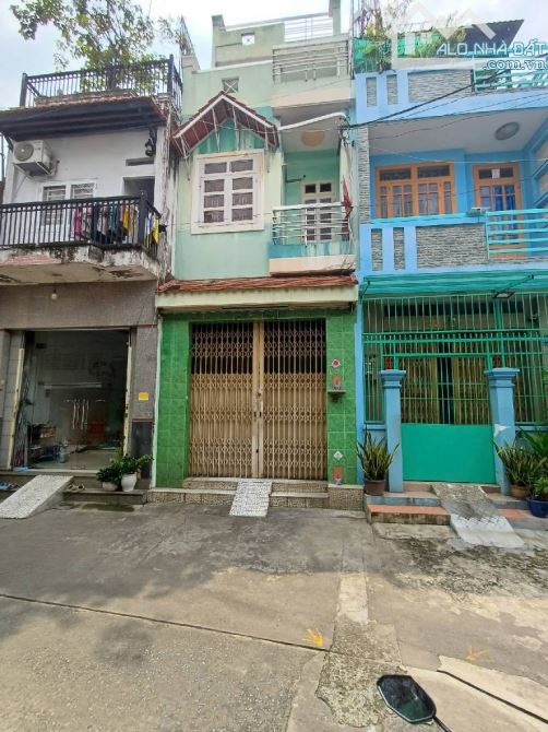 3 TẦNG - HẺM XE HƠI THÔNG - LẠC LONG QUÂN- P. 3- Q.11- DT: 53M2- 7 TỶ 5