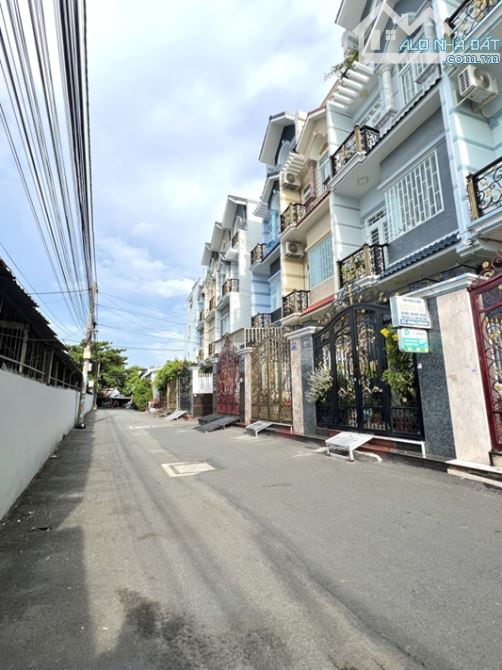 CĂN GÓC, HẺM Ô TÔ NHÀ PHỐ,AN DƯƠNG VƯƠNG, F16, Q8, 4 TẦNG, 50.0M2, 5.55 TỶ.
