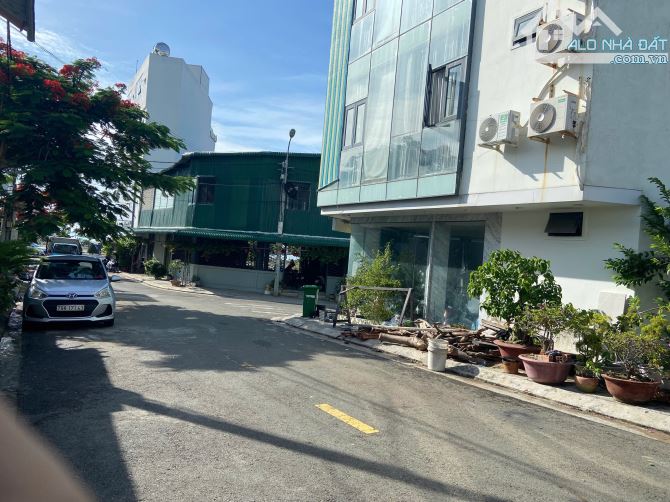 Lô góc đẹp tđc hòn đỏ, vĩnh thọ, nha trang, sát biển, 59m2, giá 6 tỉ 490