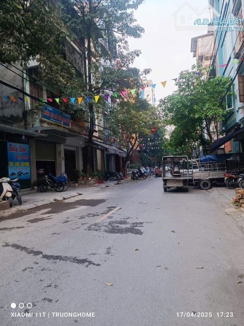 Bán Nhà Mặt Phố Lý Thường Kiệt Hà Đông, 30m2, mặt tiền 3.5m,  Ô tô tránh, kD, Giá 11.2 tỷ