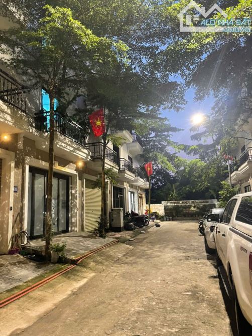 NHÀ THANG MÁY FULL NỘI THẤT - HIẾM CÓ KHÓ TÌM TẠI ĐẤU GIÁ LÒ GẠCH CỰ KHÊ, 68M2 GIÁ 13 TỶ