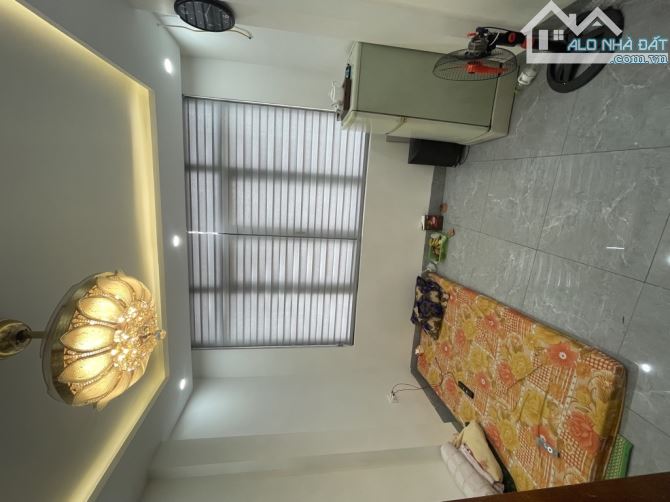 Bán văn nhà đẹp ngõ Lệnh Cư , nhà đẹp full nội thất ở luôn