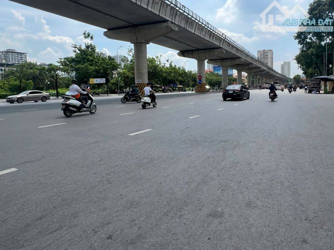 [HOA HẬU] Bán nhà Hồ Tùng Mậu – Phân lô, ô tô tránh, kinh doanh sầm uất  – giá 16 tỷ