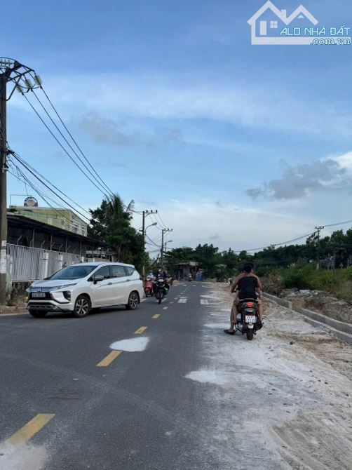 Rẻ nhất đất biển Xuân Thiều, lô MT Xuân Thiều 33 đường   7m5