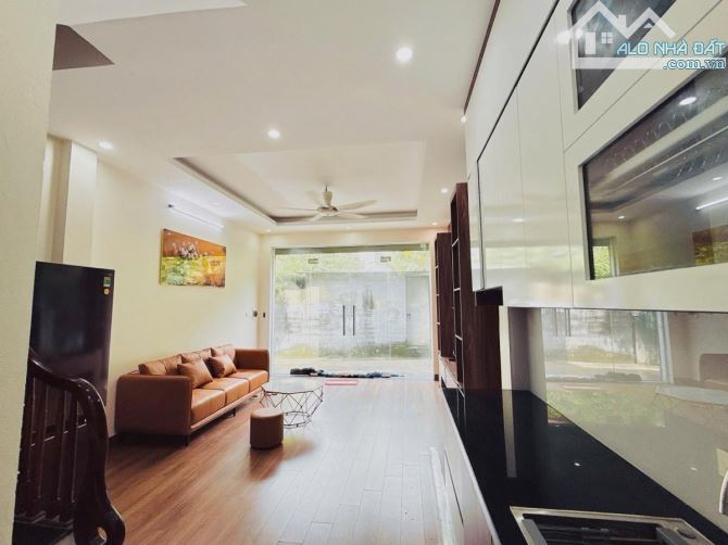 Bán nhà Đa Sỹ Hà Đông 31m x5t  mặt ngõ to , ộ tô tránh kinh doanh sầm uất