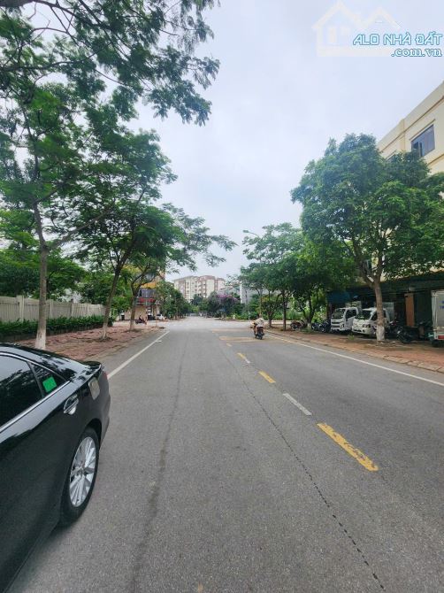 CC cần bán lô đất biệt thự mặt Chu Văn An nhìn trường Chuyên Yna, phường Kinh Bắc, Bắc Nin