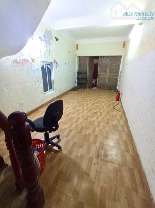GIA ĐÌNH CẦN BÁN CĂN NHÀ 32m2, KHƯƠNG TRUNG, 6.35 TỶ