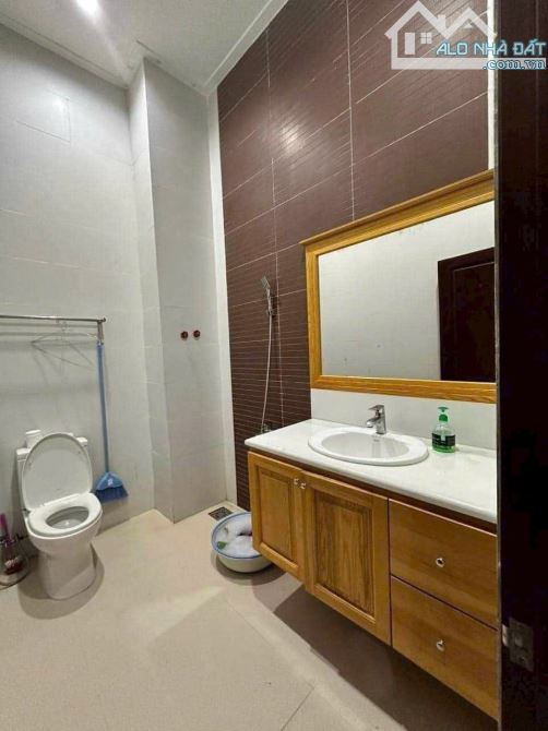 🍒BÁN NHÀ LẦU 4 TẦNG MẶT TIỀN NGUYỄN HỒNG – PHƯỜNG PHÚ THỦY, GIÁ 7.2 TỶ