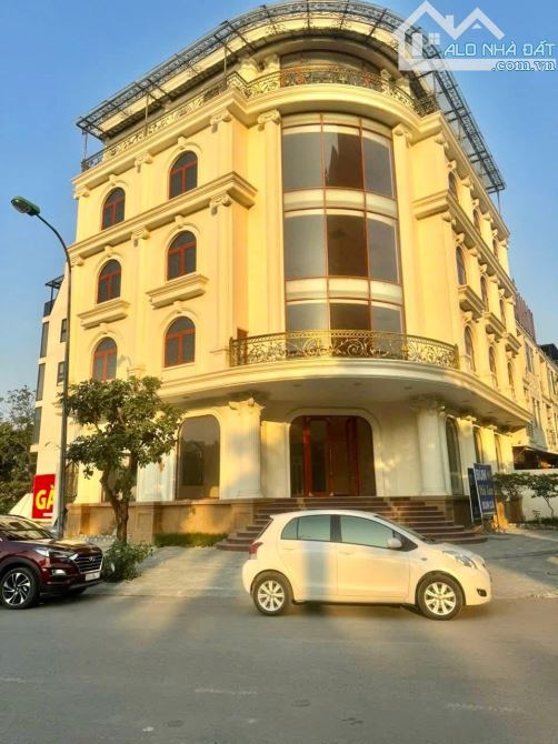 🔥BIỆT THỰ  - LIỀN KỀ 214 NGUYỄN XIỂN 165Mx6T. THANG MÁY🔥