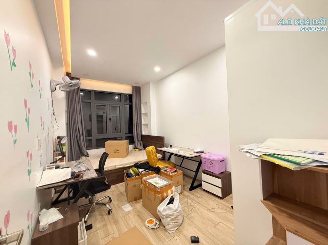 BÁN NHÀ HẺM OTO PHAN ĐĂNG LƯU,  NHÀ 4 TẦNG , 40M2, 4 PHÒNG NGỦ