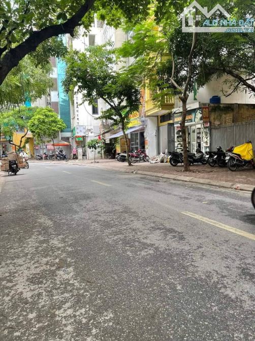 SIÊU PHẨM MP VƯƠNG THỪA VŨ THANH XUÂN VỈ HÈ OTO KD THANG MÁY 185M X8T GIÁ 65 TỶ TL.