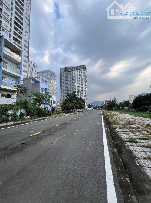 Chính Chủ Gửi Bán - Nhà Mặt Tiền View Sông - 95M2 - SHR - Q. Bình Thạnh