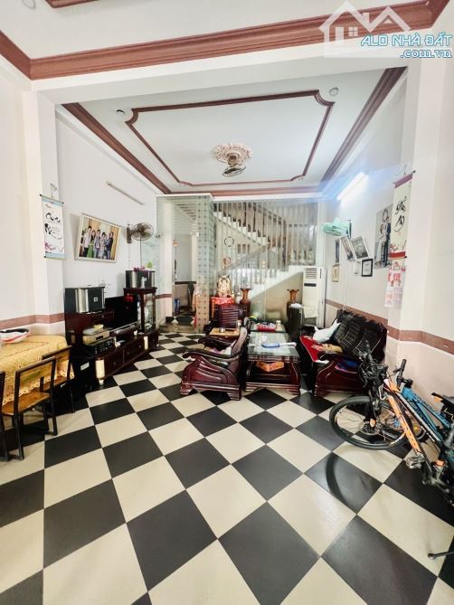 🏡 BÁN NHÀ 3 TẦNG FULL NỘI THẤT – NGUYỄN ĐỔNG CHI – TRUNG TÂM HẢI CHÂU, ĐÀ NẴNG ✨