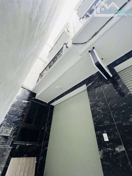 NHÀ MỚI ĐẸP PHỐ ĐẠI LINH-TRUNG VĂN_NGÕ NÔNG-3 GÁC ĐỖ CỬA_25M OTO_37M2-4 TẦNG-MT4M_8 TỶ