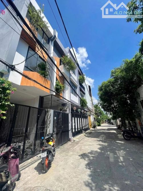 🔑 CƠ HỘI HIẾM: DÃY TRỌ 4 TẦNG HẢI CHÂU – GIÁ 7.X TỶ – FULL PHÒNG CHO THUÊ