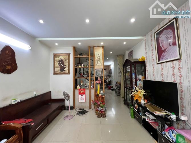 Bán nhà sát mặt tiền Lê Thị Xuân Tân Bình 70m2 ngang 4.6m 3PN chỉ 7.2 tỷ tl