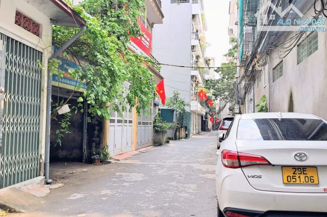 Đất đẹp ĐẠI MỖ, Vạn Phúc. Mặt ngõ thông, oto tránh. Gần khu Liền Kề, Biệt Thự Vạn Phúc.