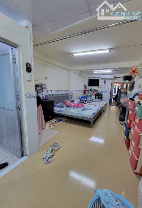 BÁN NHÀ HẺM LẠC LONG QUÂN, QUẬN 11, 68M2