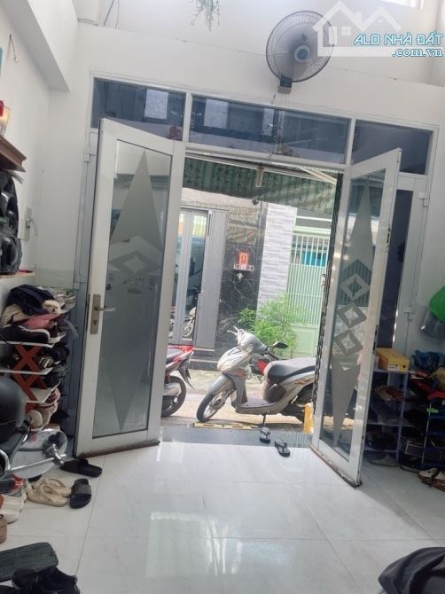 Bán nhà 5 tầng, Tạ Quang Bửu, Quận 8, P. Chánh Hưng, 45m2, nhích 6 tỷ