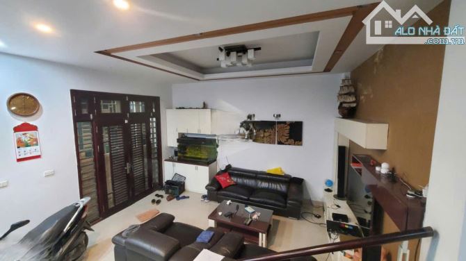 Cho thuê nhà ngõ 126 Nguyễn An Ninh, Tương Mai, Hoàng Mai. DT 45m x 4 tầng, giá 12tr