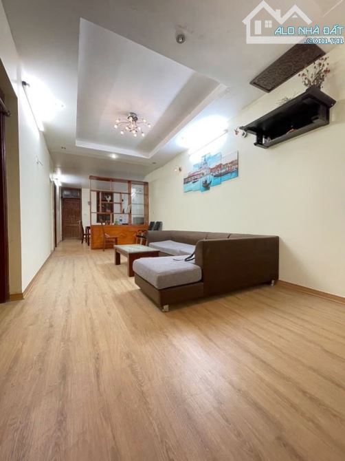 CHTT NGHĨA TÂN – ÔTÔ TRÁNH – BAN CÔNG – 150M² - 3PN – 5.5 TỶ (ECG3698)