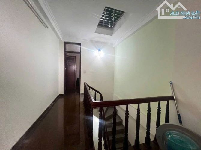 TRẦN CUNG – GẦN PHỐ - DÂN XÂY – Ở NGAY – 37M² – 4 TẦNG – 9.87 TỶ (ECG915595)