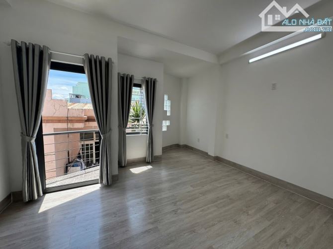 Bán nhà 4 tầng kiệt đường Lý Tự Trọng, Hải Châu. DT 43m2. Giá 4.45 tỷ - 10