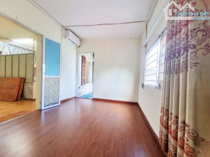 BÁN NHÀ TẬP THỂ NGUYÊN BẢN – 43M² SỔ ĐỎ – DÙNG GẦN 75M² – 3.4 TỶ - 10