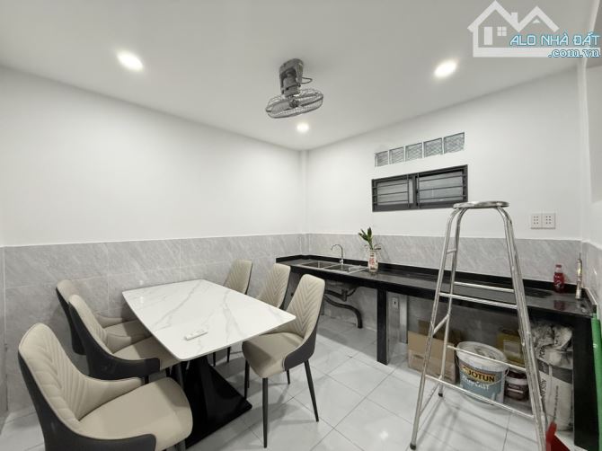 BÁN NHÀ 2 TẦNG, 55M2, HẺM 3 MÉT - PHẠM VĂN ĐỒNG, BÌNH THẠNH , GIÁ 4.x TỶ - 10