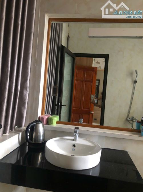Bán nhà 2 tầng mặt tiền Hoàng Đạo Thúy, diện tích lớn 110m2 đầy đủ công năng vào ở ngay - 10