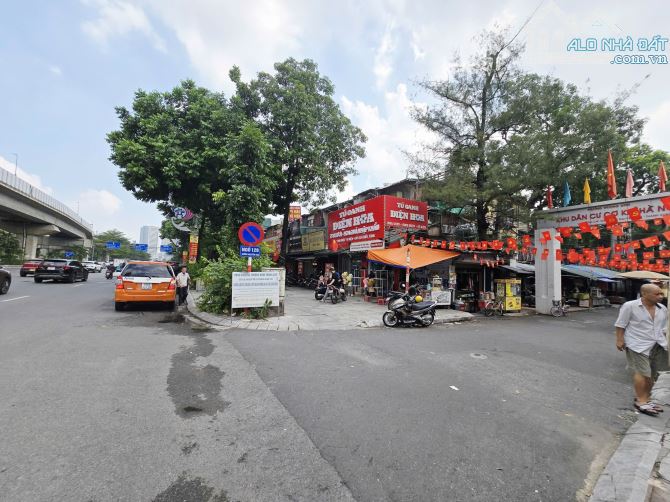 BÁN  TẬP THỂ TẦNG 3, CÔNG CỤ SỐ 1 – 129 NGUYỄN TRÃI, THANH XUÂN. 80M2 – 3PN – 3,85 TỶ - 10