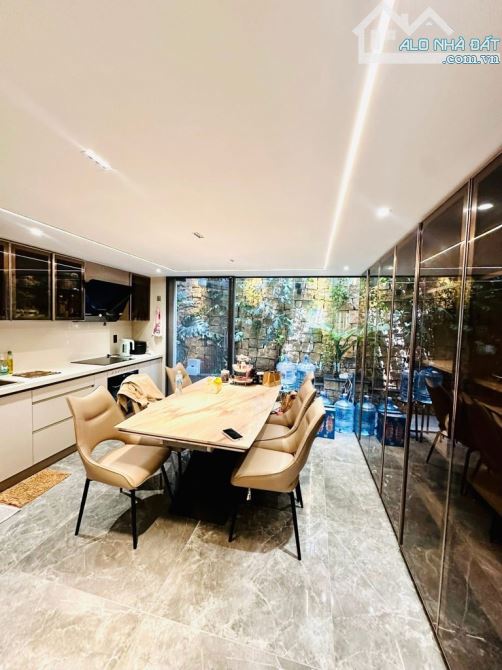 SIÊU PHẨM 7 TẦNG – MẶT TIỀN PHẠM VĂN HAI, P.1, Q. TÂN BÌNH🔹 Diện tích: 4.5x25m - 10