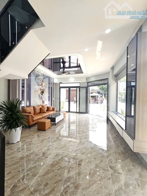 Bán nhà 2 mặt tiền, KDC gần Aeon Mall, p.Thuận Giao Tp.Thuận An chỉ 7,9 tỷ TL M6077 - 10