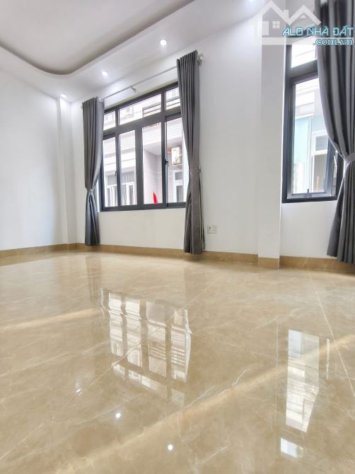 CẦN BÁN NHÀ 1 TRỆT 3 LẦU HẺM Ô TÔ TRƯƠNG CÔNG ĐỊNH THÔNG LÊ HỒNG PHONG – P.7 – 40M2 - 5.6Ỷ - 11