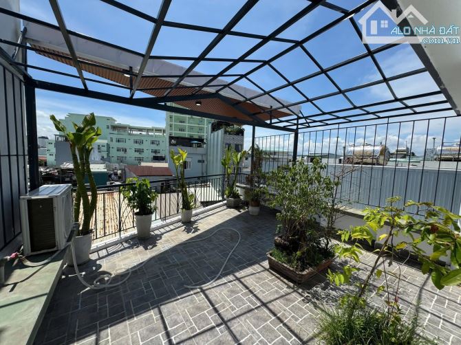 Bán nhà 4 tầng kiệt đường Lý Tự Trọng, Hải Châu. DT 43m2. Giá 4.45 tỷ - 11