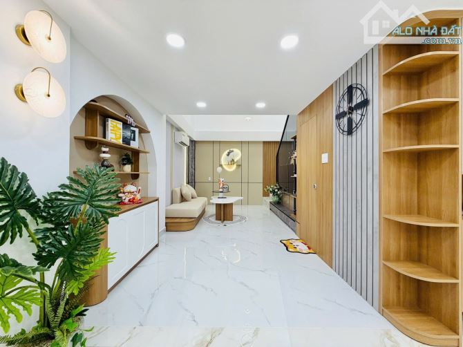 CHÍNH CHỦ CẦN BÁN CĂN NHÀ GẤP Đường PHẠM VĂN CHIÊU P11 - 11