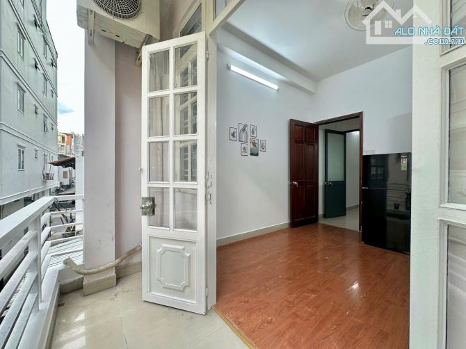 Bán Nhà 5 tầng , Hẻm Xe Hơi Quận 5. Giá 10 tỷ - 11