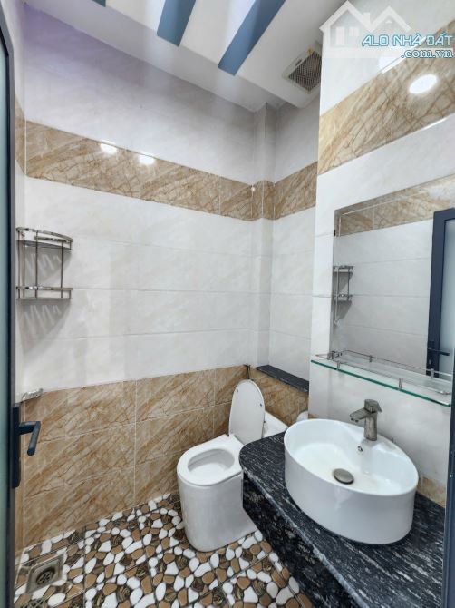 22Tỷ TL🔥Bán Tòa nhà GO Dĩ An _Gần 800m2 Sàn_1Tầng Hầm và 5 Tầng Nổi, p.Đông Hòa, Tp.Dĩ An - 11