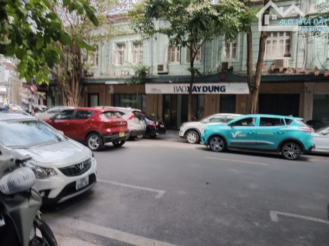 Bán nhà mặt phố Nhà Thờ DT: 315m2 x MT: 10,2m x Giá: 251 tỷ - Ngay Bờ Hồ Hoàn Kiếm! - 1