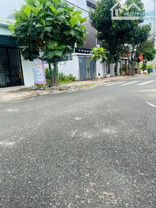 1 Lô duy nhất còn lại Hòa Sơn 6, song song Phan Quang Định, sát ngay hồ sen - 1
