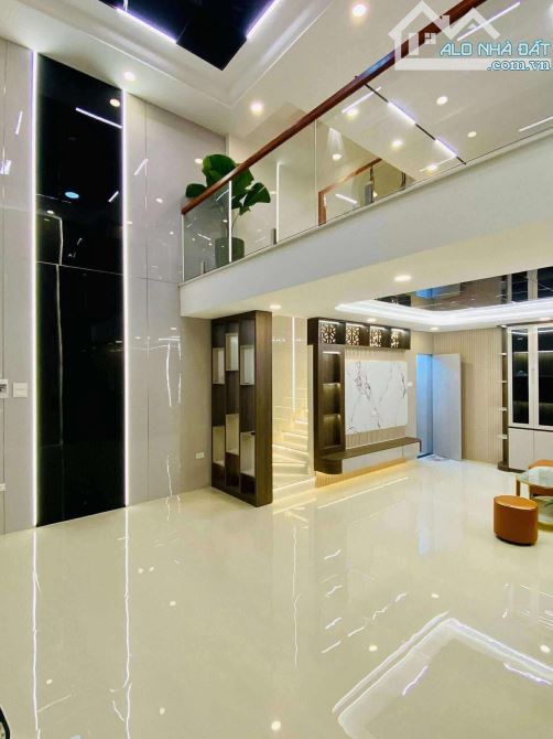 SIÊU PHẨM CỰC ĐẸP QUẬN 10 ĐƯỜNG NGUYỄN TIỂU LA, PHƯỜNG 8 - GIÁ: 5 TỶ 450 / 63M2(4,5 X 14) - 1