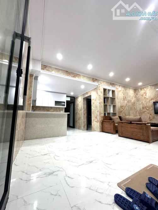 HIẾM! TẬP THỂ TẦNG 1 PHỐ VIP NHÂN HÒA-65M-2PN-2WC-TT THANH XUÂN-LÔ GÓC-Ở NGAY-KD-5TỶ - 1