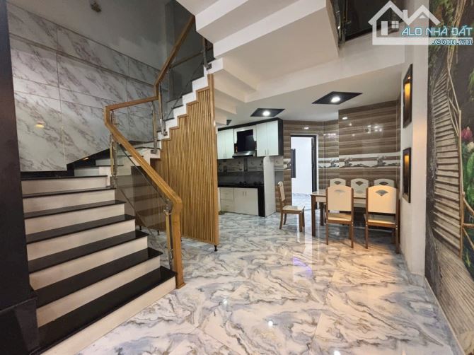 Bán nhà 3 tầng MT Ngọc Hồi Liên Chiểu - 1