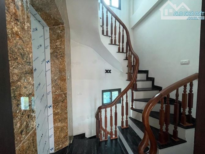 XUÂN PHƯƠNG - NHÀ MỚI XÂY, THIẾT KẾ HIỆN ĐẠI - 1