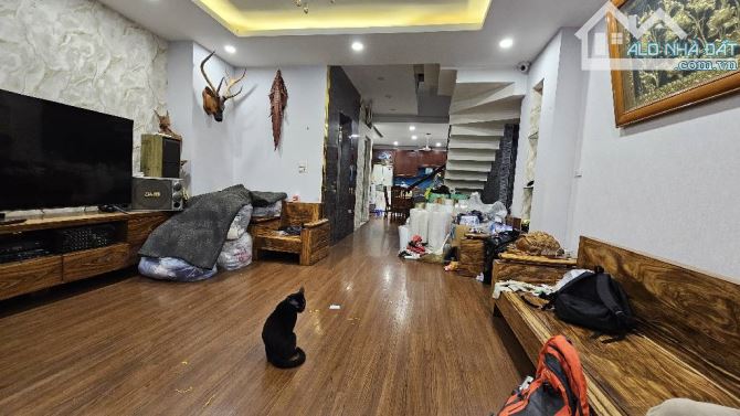 🏡 BÁN NHÀ PHÂN LÔ 6 TẦNG THANG MÁY – MẶT TIỀN 5M – VIEW VƯỜN HOA – VỊ TRÍ ĐẮC ĐỊA HÀ ĐÔNG - 1