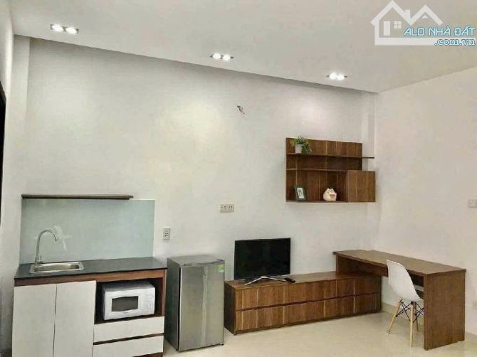✅CHDV TRẦN BÌNH TRỌNG - TRỆT 2 LẦU SÂN THƯỢNG - HẺM THÔNG- 86M2 (4.5/4.9x19) A4 - 6 PHÒNG - 1